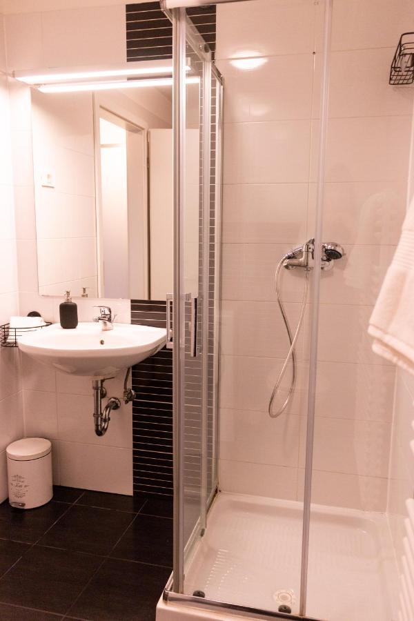 Apartment Ema Копер Екстер'єр фото